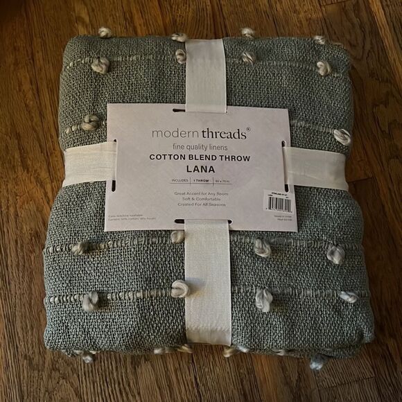 Modern Threads Cotton Blend Throw - Picture 5 of 6